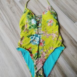 NWT Large Isabella Rose Lime Green Floral …